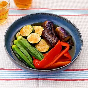 さっぱりしていて食べやすい！ 夏野菜の焼きびたしのレシピ動画・作り方 | デリッシュキッチン