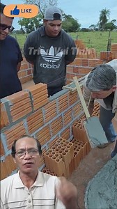 Khung trược giúp xây tường gạch dễ dàng