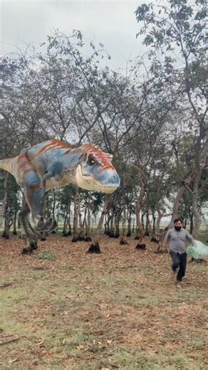 dinosaur attack 🦖#shortsfeed #viral #trending #funny #comedy #cutebaby