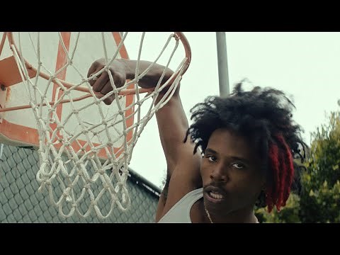 Everything to Know About Willow Smith's Rumored New Boyfriend, De'Wayne