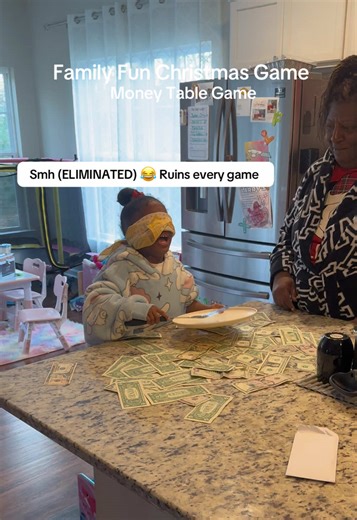 Money Table Game: Enjoy Fun Family Christmas Moments