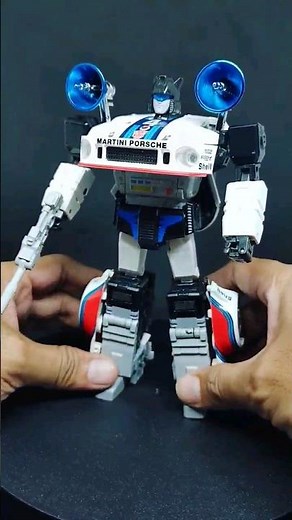 Transformers Autobot Jazz transformation #transformers #masterpiece