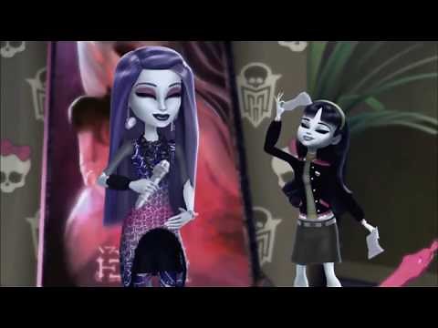 Spectra Vondergeist blogging in Monster High
