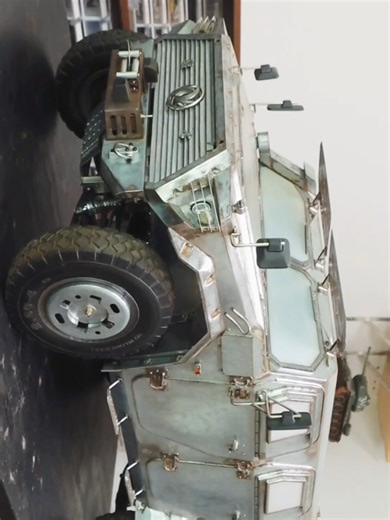 Building a 1:5 RC Truck with a Mini V8 Engine