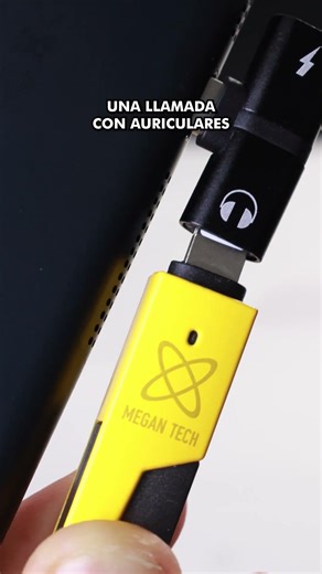 Cargá tu iPhone mientras usás auriculares de cable - Splitter 2 en 1 #iphone #lightning