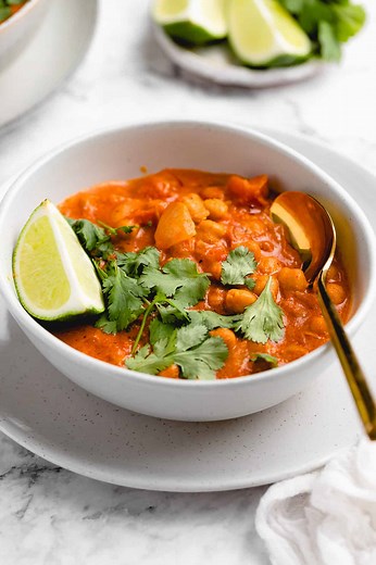 Coconut Chickpea Curry Recipe - An Easy One Pot Vegan Chickpea Stew!