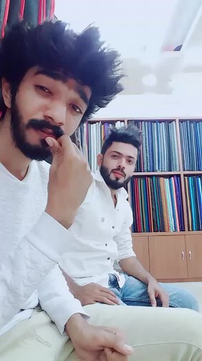 alla pinne njangaloda kali😂😂😂#beardoil #blooper #featureme #kasaragod #unbottleapnaswag #suppor