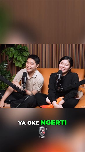 Sebelum nikah, minimal harus punya apa? Penghasilan stabil & mental kuat! Ternyata komitmen seumur hidup itu bare minimum. Kalau istri maunya jadi ibu rumah tangga? Terserah dia! Source: Youtube Juan & Eve #reels #fyp #insta #videoshorts #pasanganbahagia | The Snicker Lab