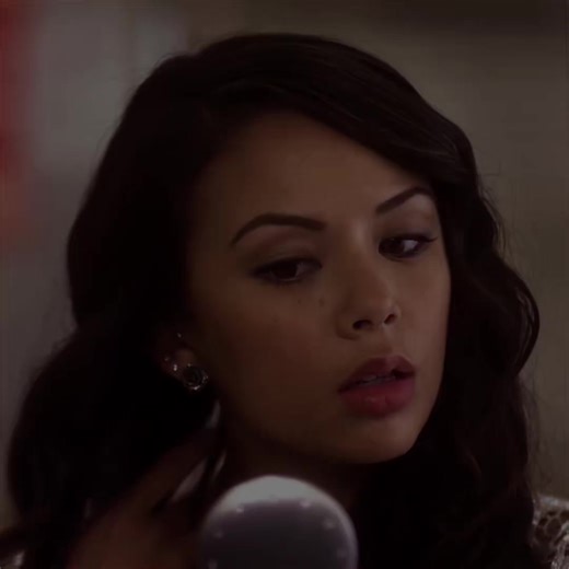 Mona Vanderwaal: Prettylittleliars Icon