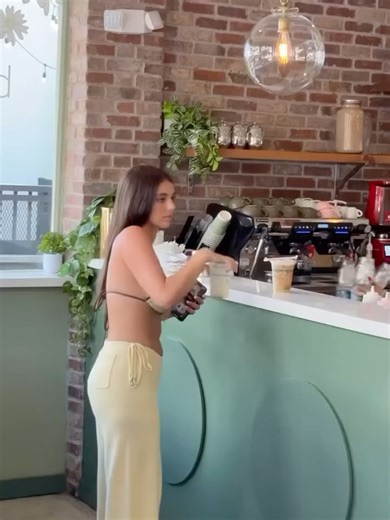 Cute lady 👠 on Instagram: "It’s @Kristymaiden😍 The i9 and i7 are both high-performance processor lines from Intel, but they cater to different needs and offer distinct features. Here’s a brief comparison: Intel Core i7: - Typically offers 6-8 cores and 12-16 threads - High-performance for gaming, content creation, and heavy multitasking - Hyper-Threading technology for improved multithreading - Generally more affordable than i9 processors - Suitable for most users who need a powerful processor