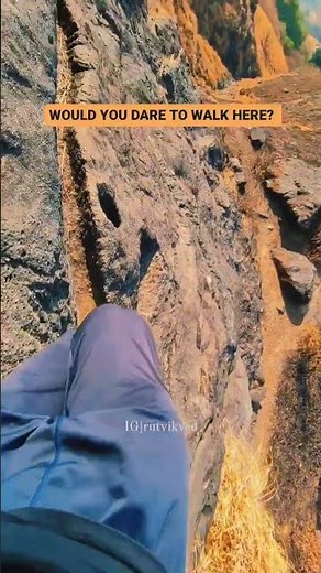 Chanderi Fort Trek | Dangerous Fort in Maharashtra | Dangerous Trekking in India