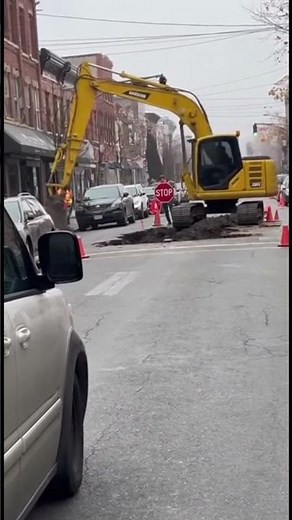 Construction Fail: Excavator STRIKES Water Main, EXPLODES! 👷‍♂️💦