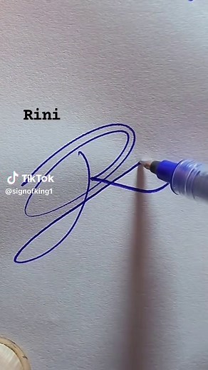 Mastering the Signature Style of Letter R