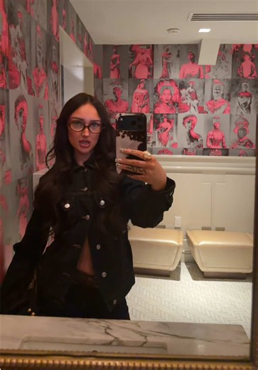 party of 1 in the bathroom! | party