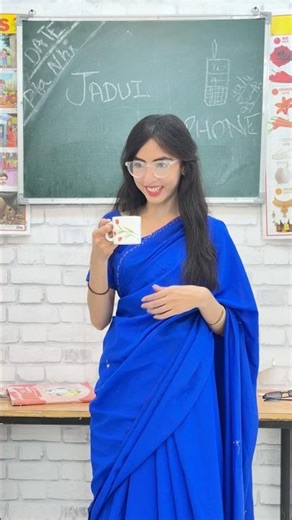 When Simran became teacher❤️‍🩹😔|Simran Makhija| #shorts #school #schoollife #teacher #love #sad