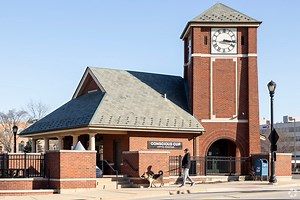 Living in Inverness, IL