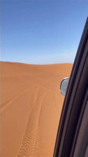 أمضي وحدي والرمال تهمس بما لا يُقال #الصحراء #غموض #4x4 #رحلة #أوف_رود #رمال #سكون #مرزوكة #مغامر