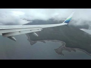 Alaska Airlines 737-900ER landing at Juneau JNU