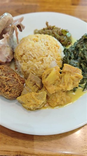 Ayam Pop dan perkedel di Sederhana Bintaro, Pontianak.