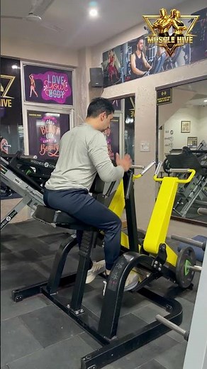 How to Use the Mid Row Machine | How to GROW your Mid Back | Row Machine Back Exercises #gymworkout