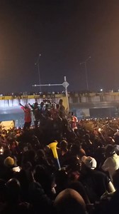 Live scenes at Kondele Barracks now. Tunakesha hapa. Baba wake and calm the crowd. From here, we are going straight to Mamboleo Stadium to receive Baba. Polisi ngojeni tuwapange, msikuje na kiherehere. Allow us mourn our leader in our own style. Kisuuumo..... | Muga Ka Muga