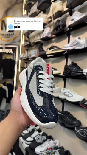 Prada Cup bleu marine — prix et détails 2026