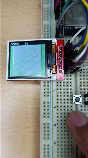 Juego RETRO en ESP32 hecho con ChatGPT 😳🚗💨 #esp32 #arduino #chatgpt #ai #retrogaming
