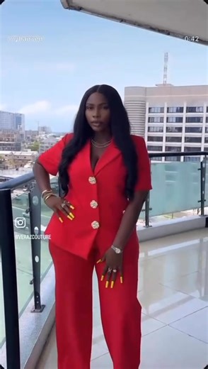 Ensemble veste en découpe moderne disponible ✅🛍️☎️ 228 70 03 49 08 #D&D Fashion #ModeFemme #InfluenceuseMode | D&D Fashion