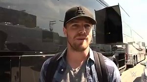81K views · 770 shares | BREAKING NEWS: Arrow's Stephen Amell has arrived at WWE Raw! Watch #Raw TONIGHT at 8/7c on USA Network ! | WWE Raw | Facebook