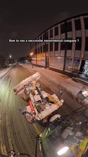 I’ve seen soo many contractors fail at snowremoval. There are rules to this game I will share with you 6. . . . . #kingkongtracting #richmondhill #ontario #snowremoval #canada