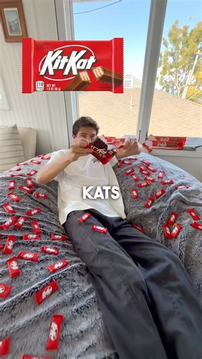 I Made the Worlds Biggest Kit Kat! 😳 #shorts