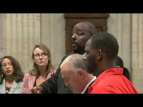 R Kelly in court for sexual assault hearing