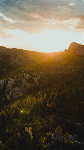 Find your calm in South Dakota. #hifromsd #SouthDakota #NeedlesHighway #Roadtrip #AmericanRoadtrip #AmericanRoadtrips #Roadtrips #Roadtrippers #CusterStatePark #BlackHills #RapidCity #Spearfish | Travel South Dakota