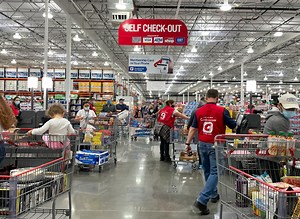 Costco Shoppers Frustrated With Long Checkout Lines Reveal How to Dodge Them