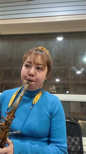 Here comes Santa Claus on saxophone #saxophone #サックス #christmassongs