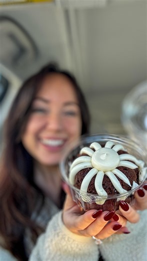Erica Costello | Southern California Guide on Instagram: "Trying the new viral Peppermint Chocolate Chip Cake at @nothingbundtcakes to see if it’s worth the hype 🍫🎄🍬 I’ve been a fan of Nothing Bundt Cakes for forever (how are they always so moist!?) and their seasonal drops lately have been 🔥. As soon as I saw everyone posting about the new seasonal Peppermint Chocolate Chip flavor I had to run over to grab myself a lil bundtlet treat to see if it’s as good as everyone says and spoiler alert