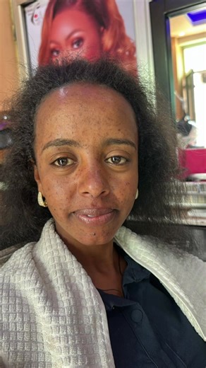 Eye-Catching Makeup Essentials: Eyelash Extensions & Ombre Lips