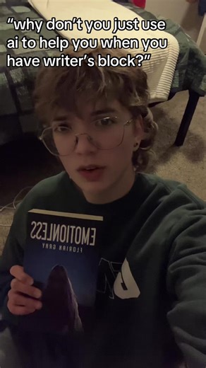 Using AI to Overcome Writer's Block: Insights for Debut Authors