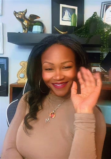 Hi, I’m Michelle…. the creator of Contour Club, and the woman behind the lessons, the experiences, the transparency, and the guidance so many of you have felt through my work. I’ve been in this industry long enough to see the highs, the heartbreaks, the quiet miracles, and the moments where you either crumble… or grow. And every single shift I’ve made, every technique I’ve mastered, every late night I’ve spent researching, practicing, or rebuilding, it all led me here. To teaching. To guiding. T