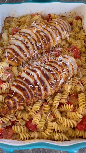 Baked Boursin Pasta Easy and delicious pasta recipe that comes together In no time. A couple of years ago baked Feta pasta was everywhere, I love it but I like to switch it up a bit and use Boursin instead of feta, it’s so creamy and delicious. —Ingredients— 2 lb cherry tomatoes 1 medium size onion (diced) 4 cloves garlic (minced) 1 teaspoon oregano 1 teaspoon chili flakes 1.5 teaspoon salt 1/3 cup olive oil 2 garlic and fine herbs Boursin cream cheese 1 lb past (boil for 8-10 minutes) Parmesan 