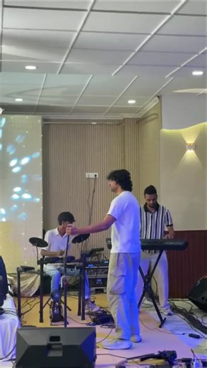 LIVE Concert Energy! 🤯 Epic Keyboard Riff | SOULFUL Live BHAJAN 🎤 #shorts #viral #musician #concert