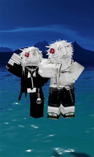 SWITCHING PERSONALITIES TREND ! #roblox #robloxedit #trend #AlyxSiia