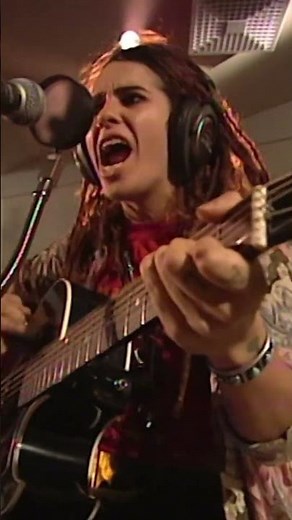 From the archives: 4 Non Blondes — “Spaceman” (2 Meter Sessions, ’93) #livemusic #4nonblondes
