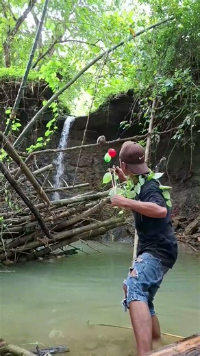 animals on the edge of the waterfall #shorts #trending #viralvideo #amazing #viralshorts #viral