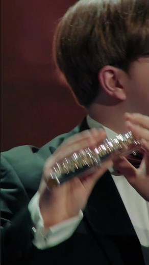 He turns Carmen into pure magic 🎵