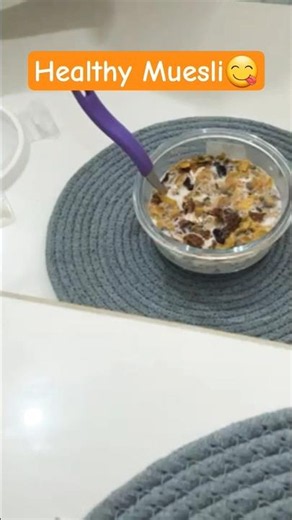 Healthy muesli recipe😋|#food #vlogs #trending #viralfood #summerspecial #foodie #pizza #music