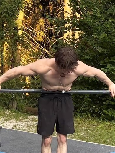 Mastering Calisthenics: Techniques for Planche and Front Lever