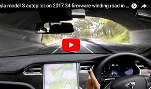 Tesla Model S Owner Demonstrates How Autopilot Works at Daytime and Night Time