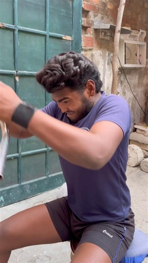 Back workout at at home#shortsfeed #motivation #fitneess #gymgoer #tranding