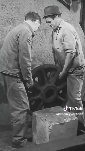 Handcrafting a Stone Flywheel in 1939